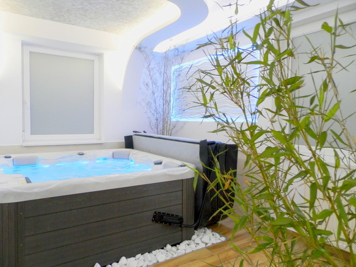 Katalin Boutique & Wellness Apartmanok Хайдусобосло Экстерьер фото