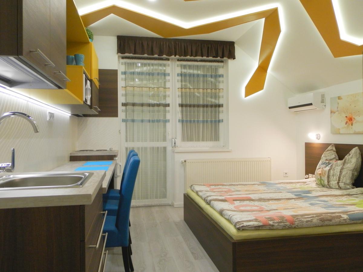 Katalin Boutique & Wellness Apartmanok Хайдусобосло Экстерьер фото